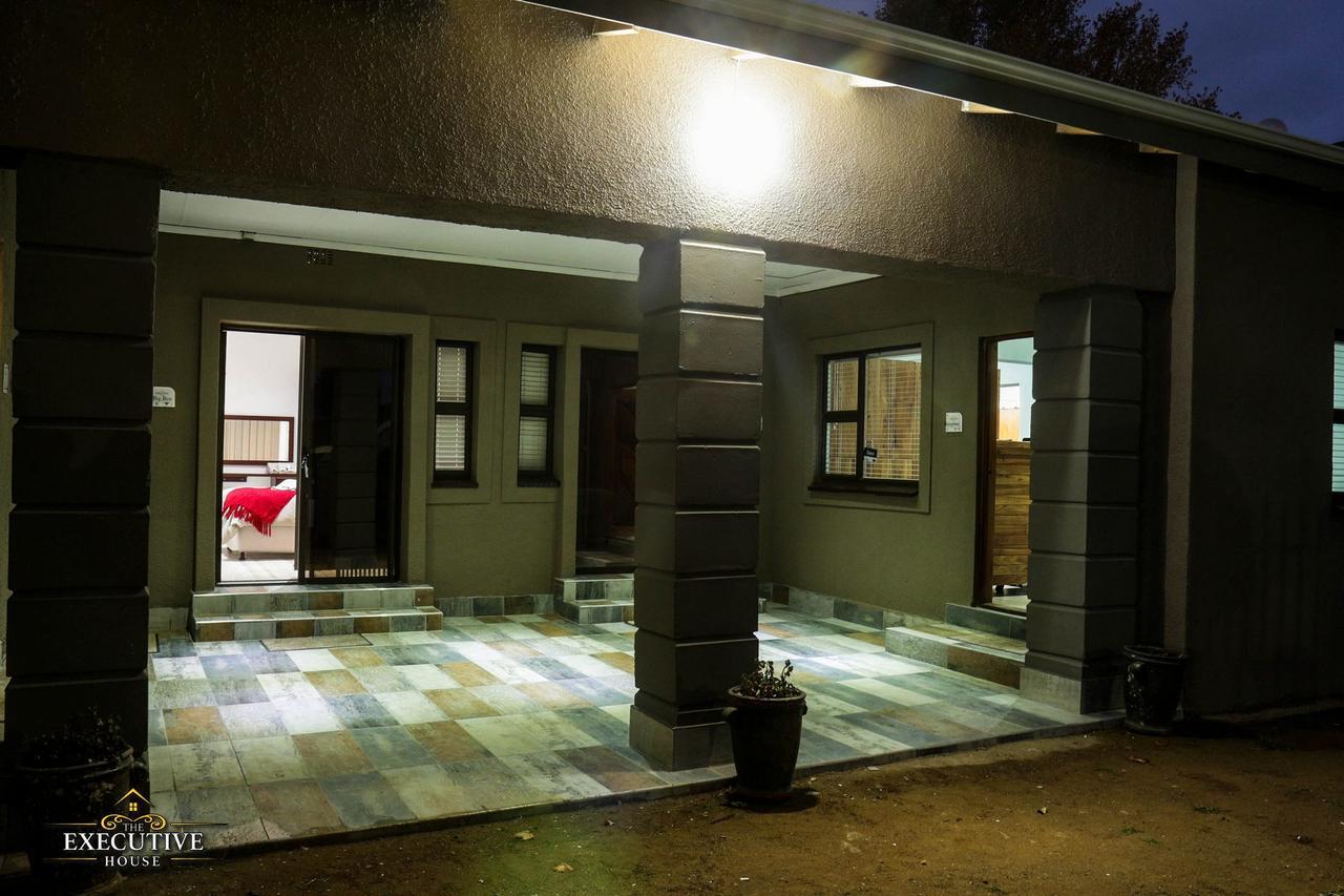 The Executive House Bed & Breakfast Newcastle Ngoại thất bức ảnh
